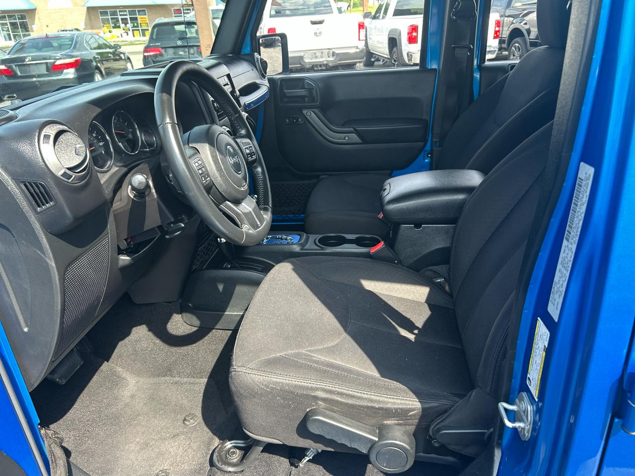 Jeep Wrangler Unlimited 4WD 4dr Sport 2016