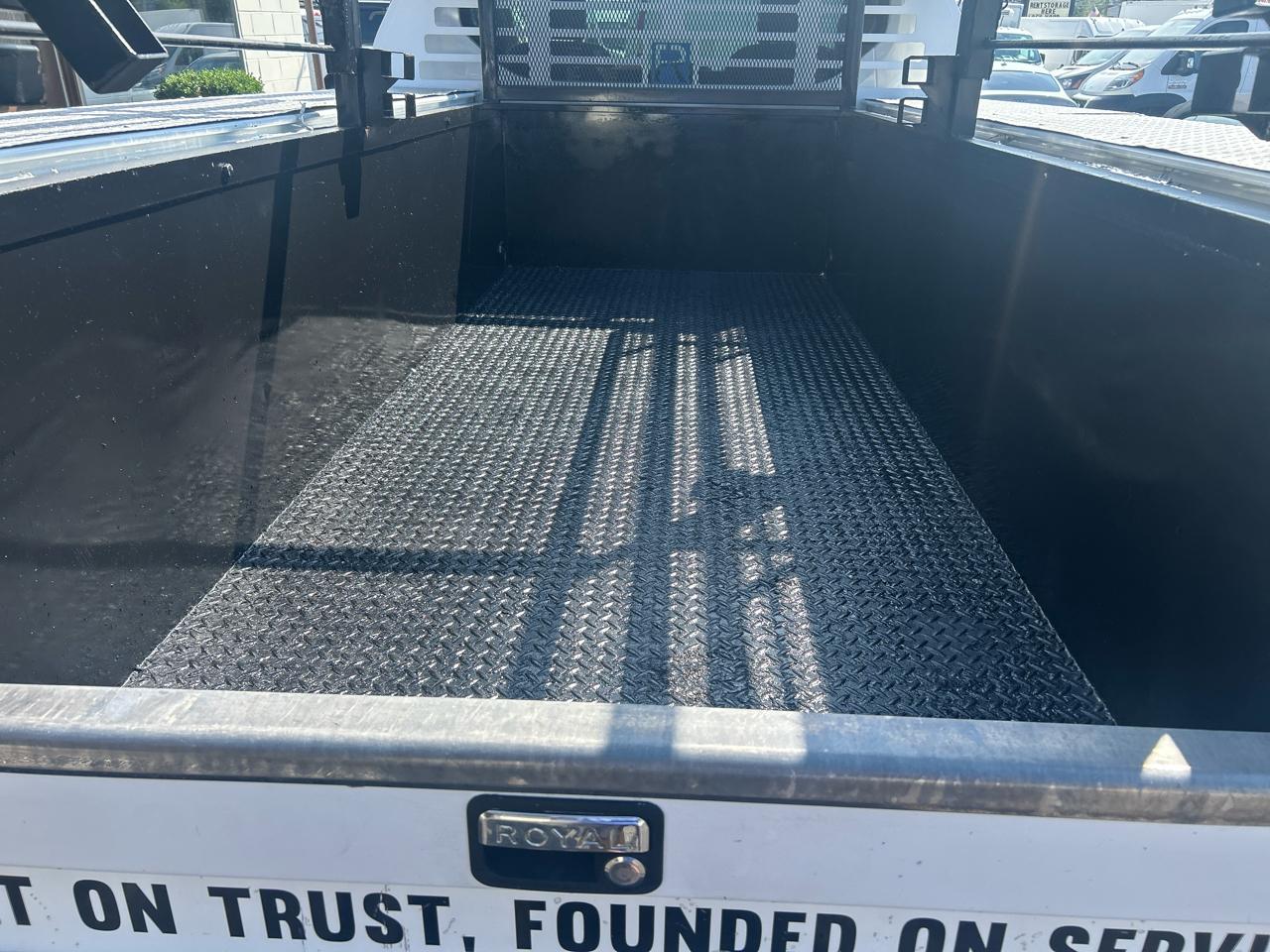 Ford Transit Chassis T-350 DRW 138" WB 10360 GVWR 2017