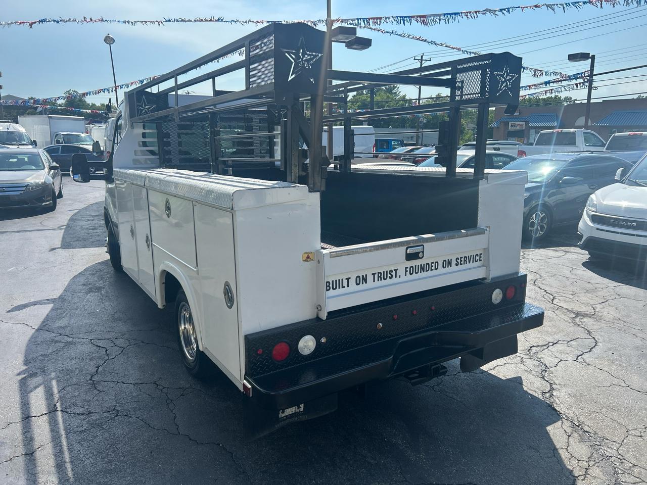 Ford Transit Chassis T-350 DRW 138" WB 10360 GVWR 2017