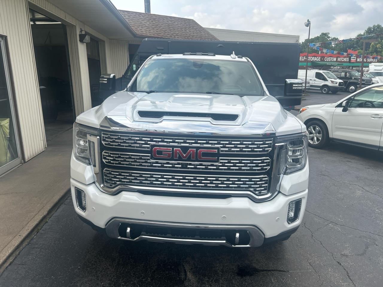GMC Sierra 3500HD 4WD Crew Cab 172" Denali 2023