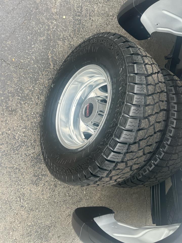GMC Sierra 3500HD 4WD Crew Cab 172" Denali 2023