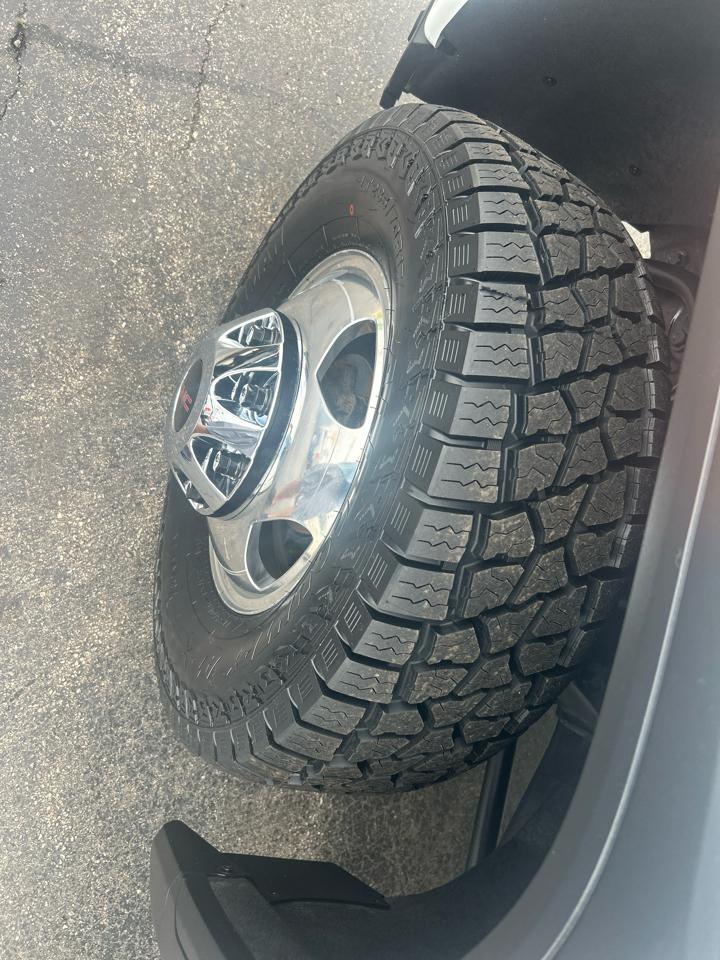 GMC Sierra 3500HD 4WD Crew Cab 172" Denali 2023