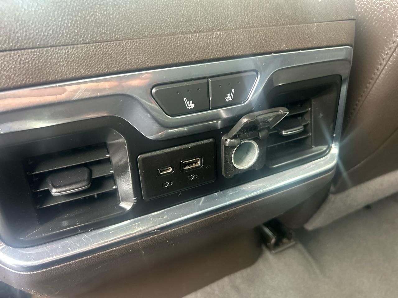 GMC Sierra 3500HD 4WD Crew Cab 172" Denali 2023
