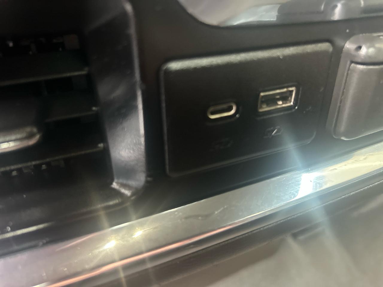 GMC Sierra 3500HD 4WD Crew Cab 172" Denali 2023