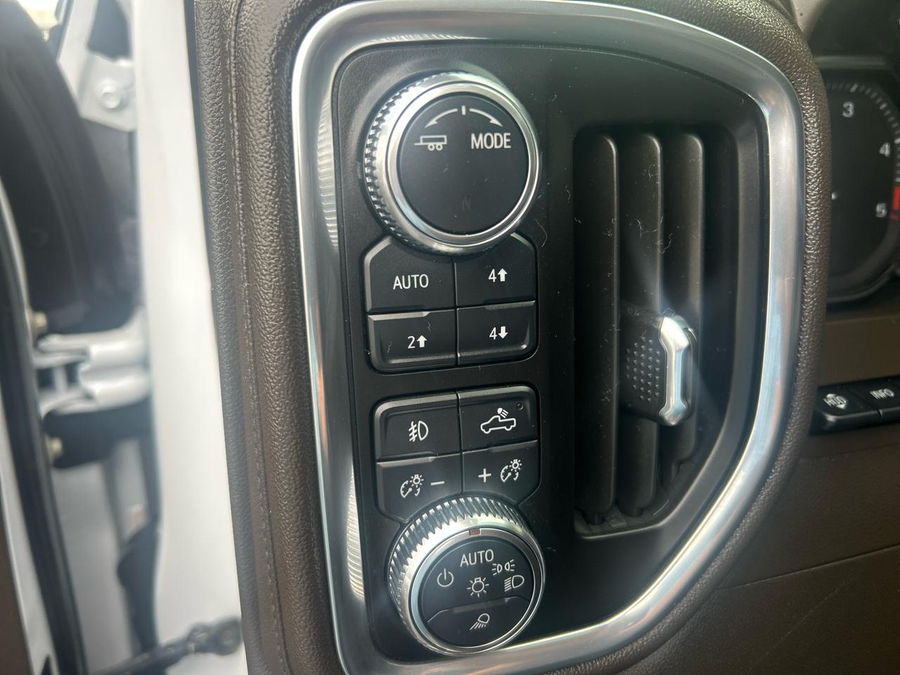 GMC Sierra 3500HD 4WD Crew Cab 172" Denali 2023