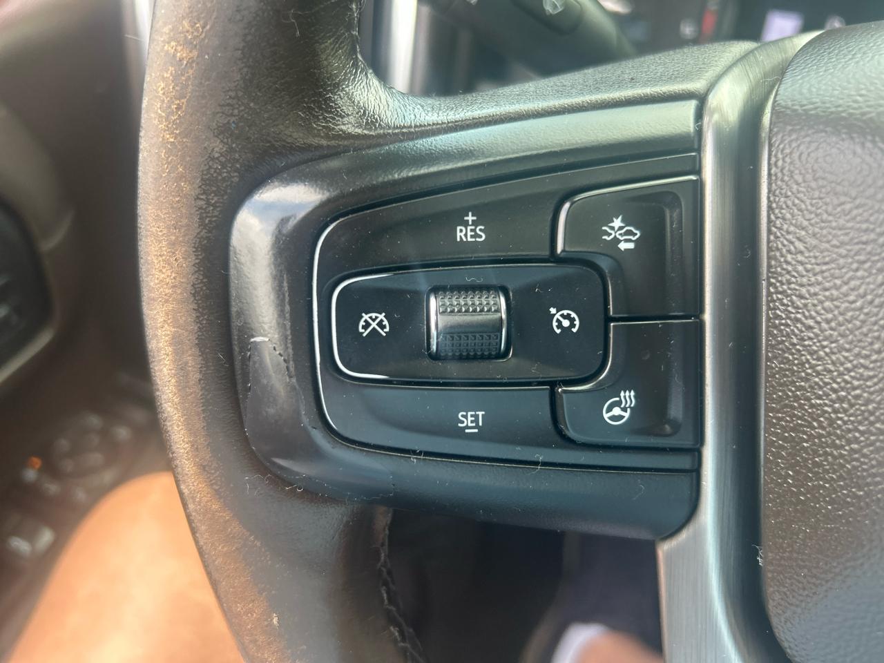 GMC Sierra 3500HD 4WD Crew Cab 172" Denali 2023
