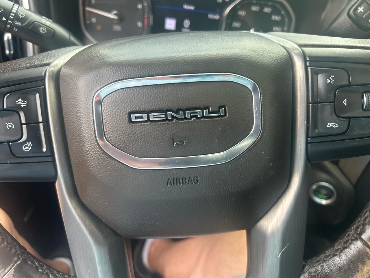 GMC Sierra 3500HD 4WD Crew Cab 172" Denali 2023