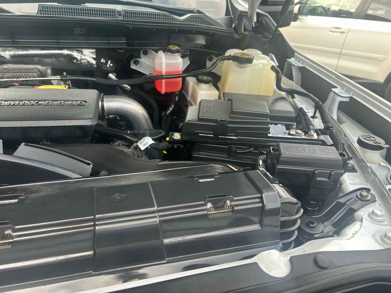 GMC Sierra 3500HD 4WD Crew Cab 172" Denali 2023