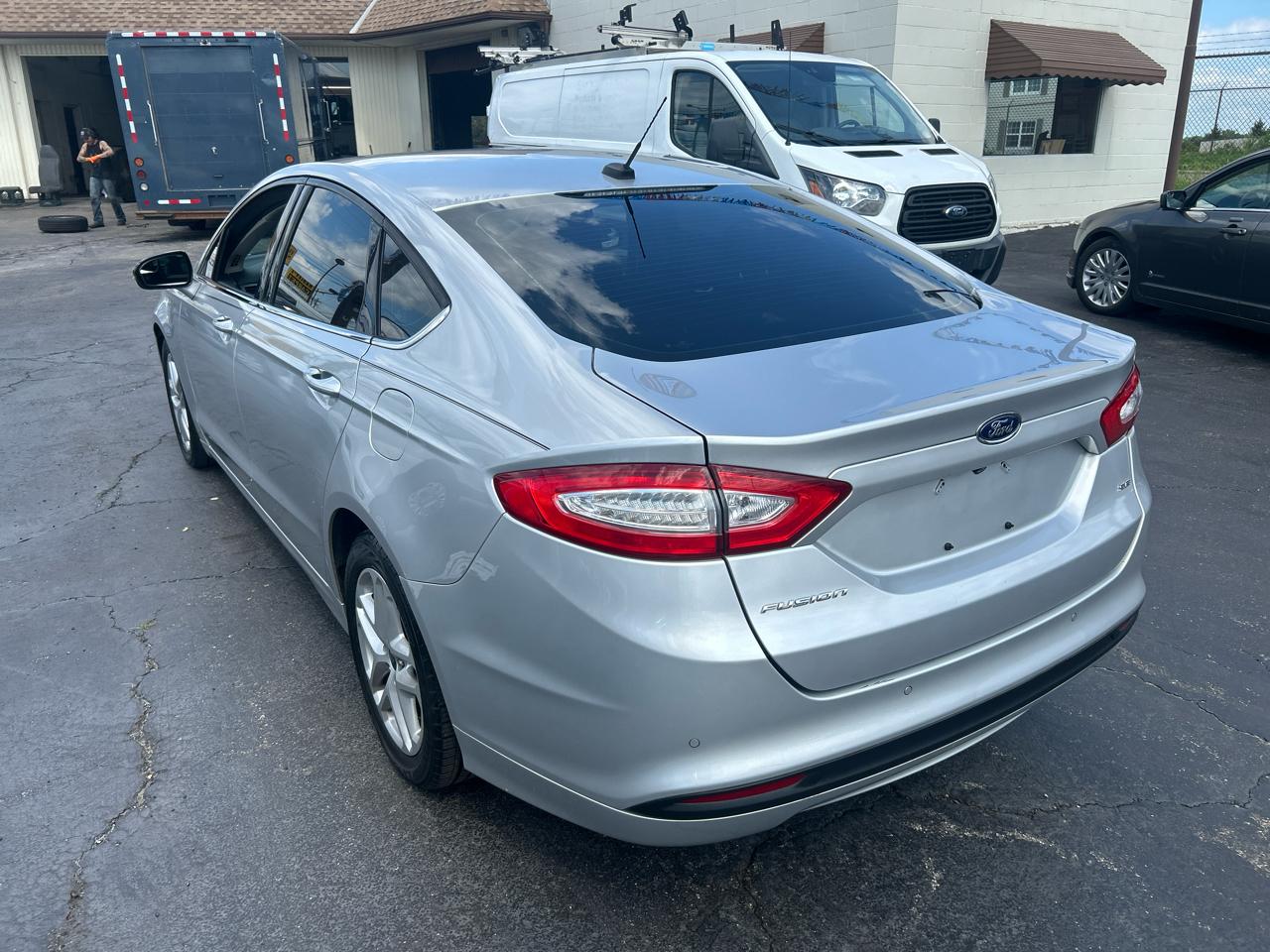 Ford Fusion 4dr Sdn SE FWD 2016