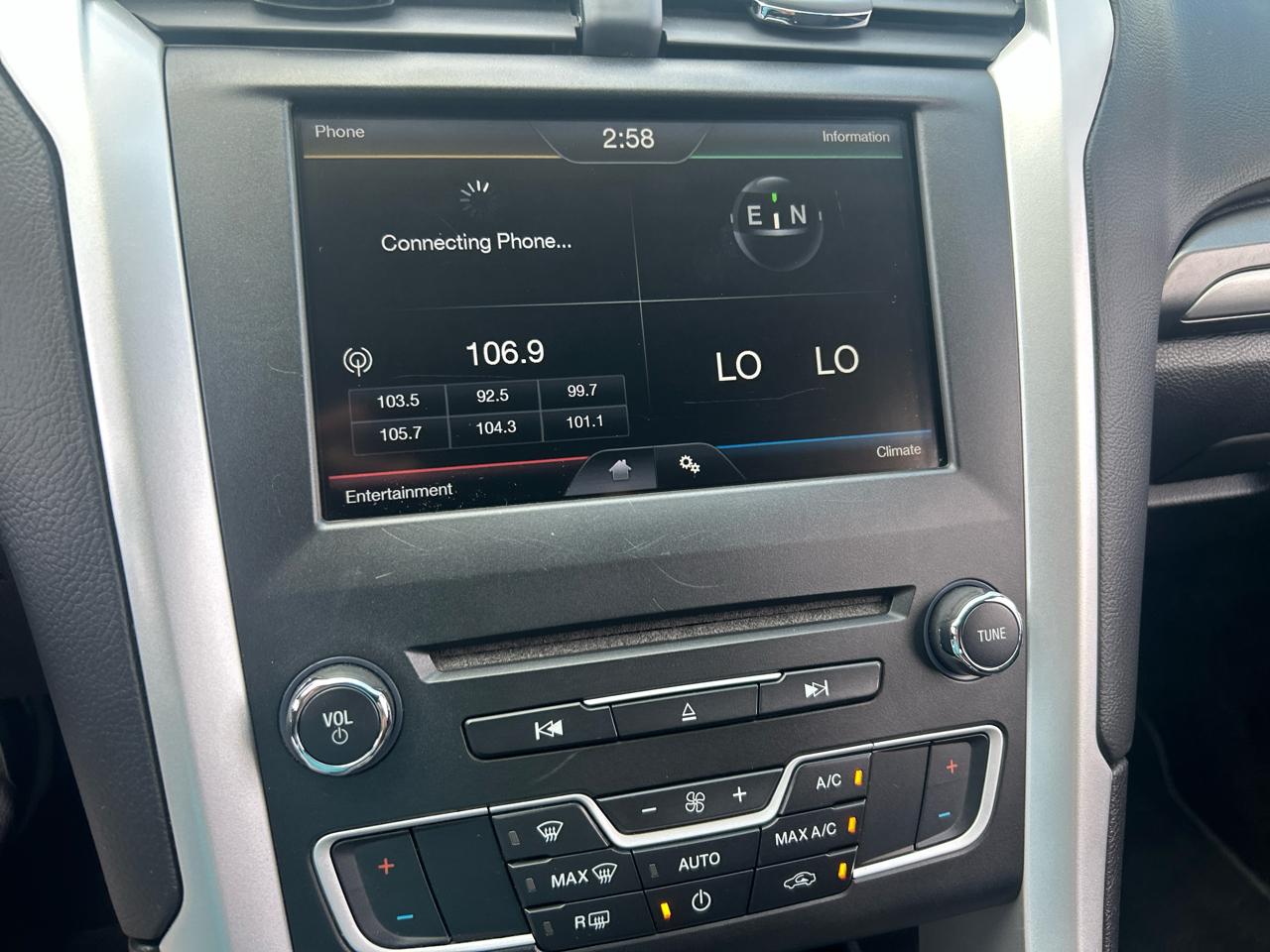 Ford Fusion 4dr Sdn SE FWD 2016