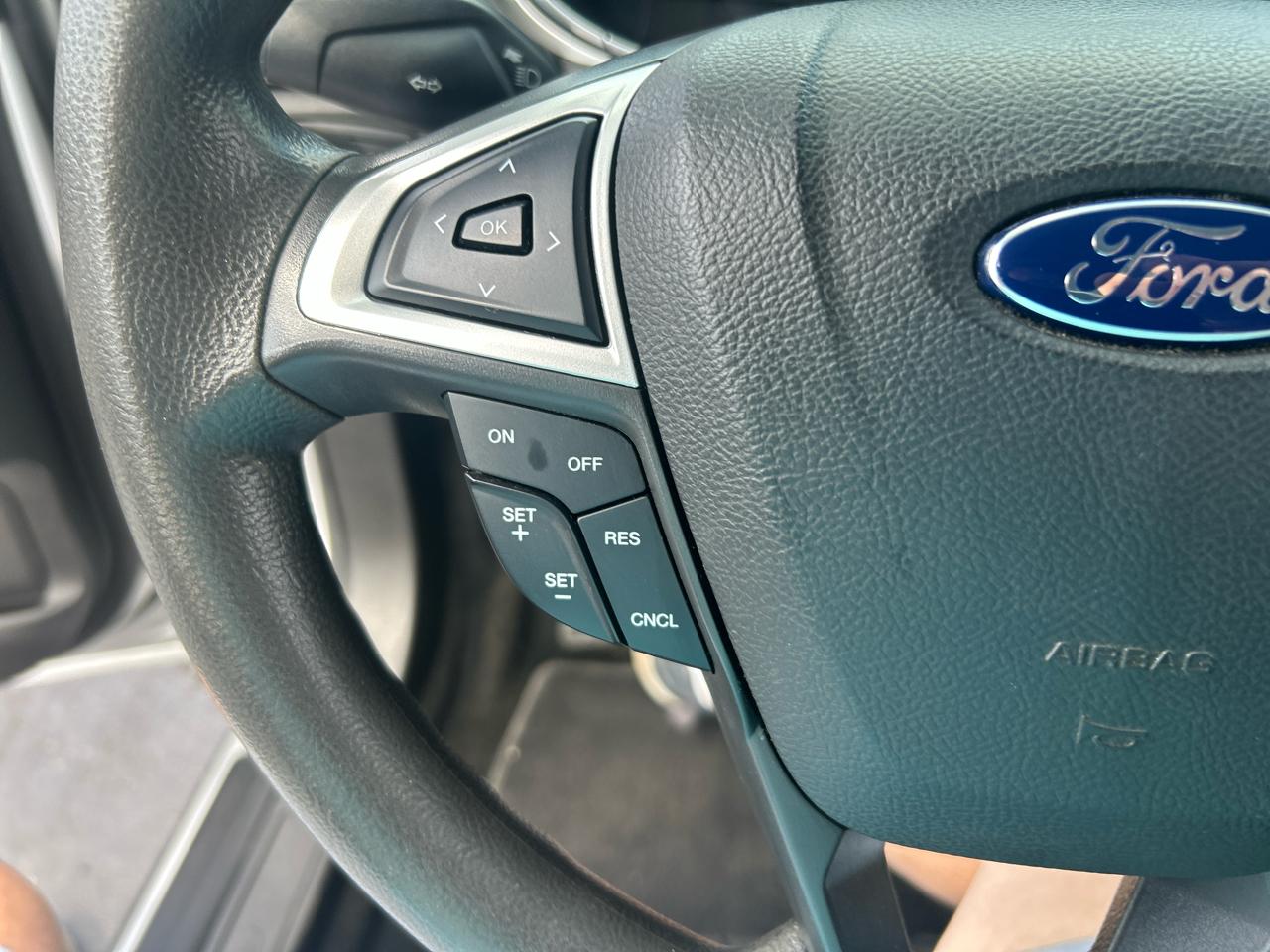 Ford Fusion 4dr Sdn SE FWD 2016