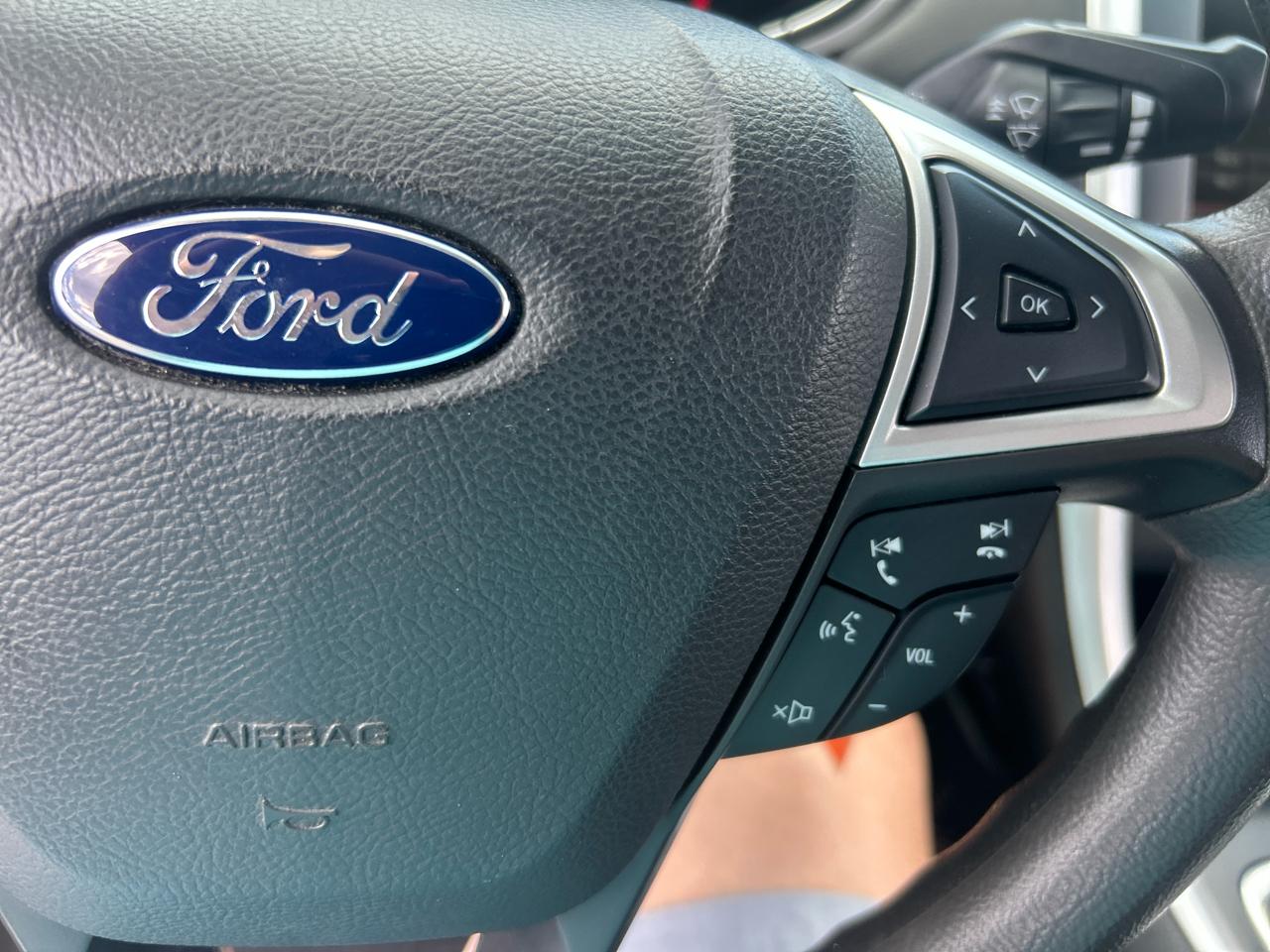Ford Fusion 4dr Sdn SE FWD 2016