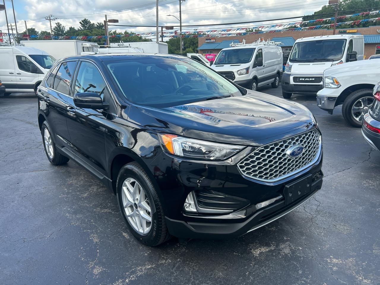 Ford Edge SEL Plus 4D SUV AWD 2024