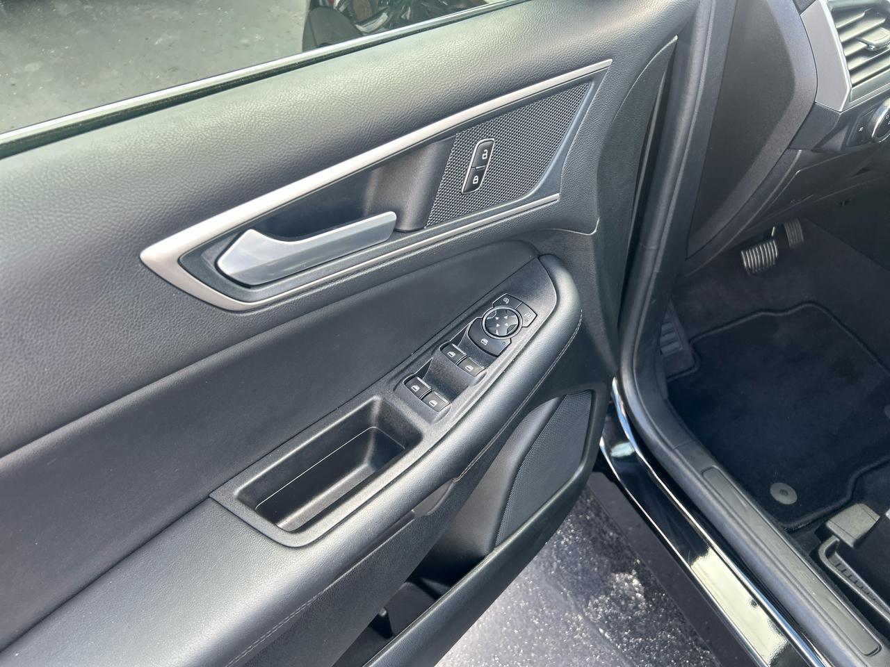 Ford Edge SEL Plus 4D SUV AWD 2024