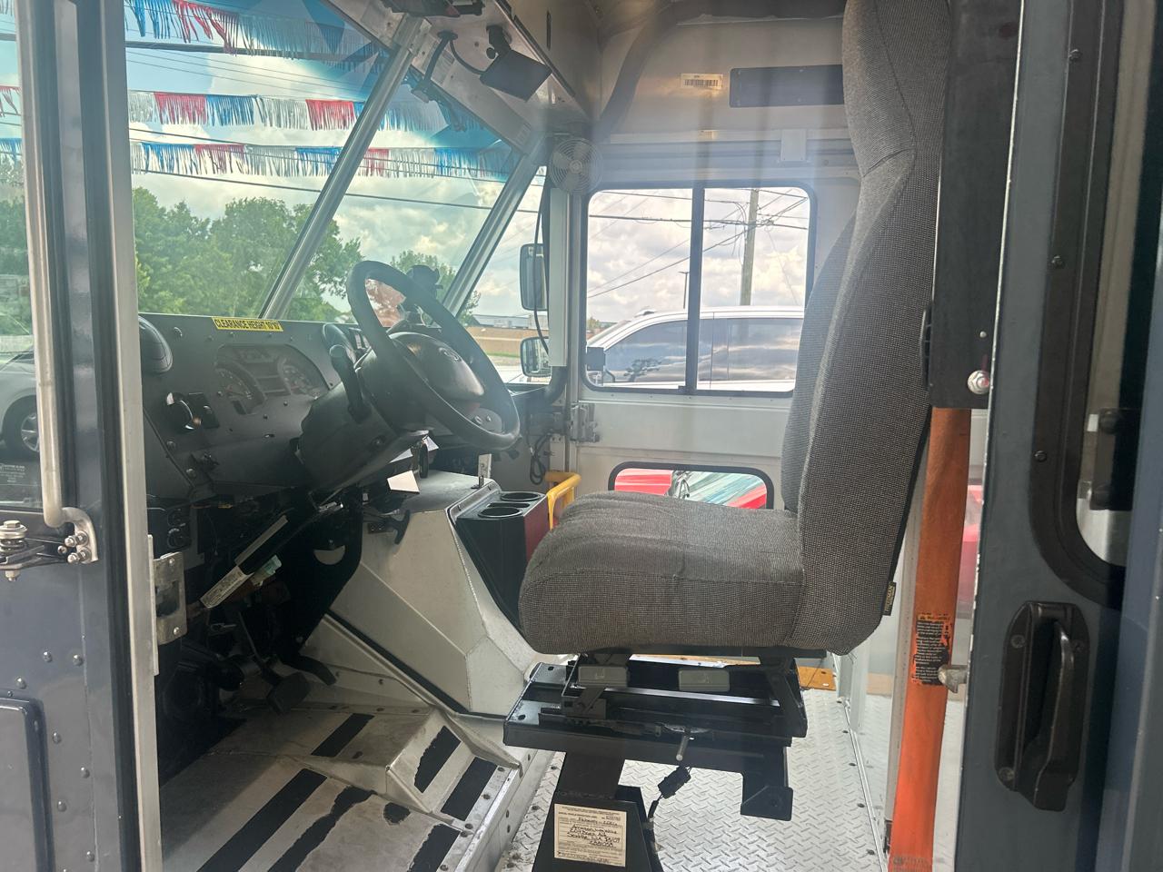 Ford E-Series Stripped Chassis E-450 158" WB 2019