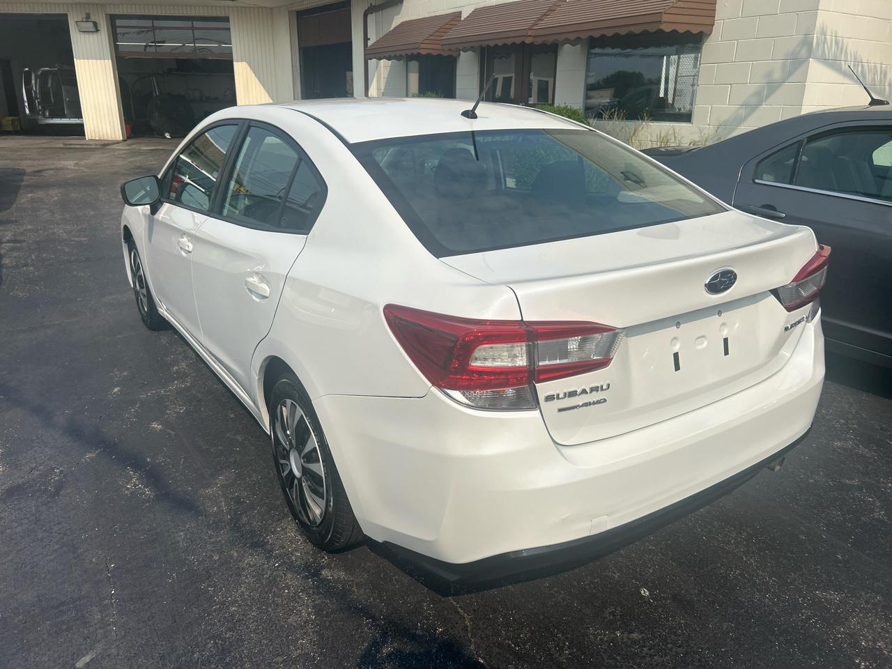 Subaru Impreza 4-door CVT 2022