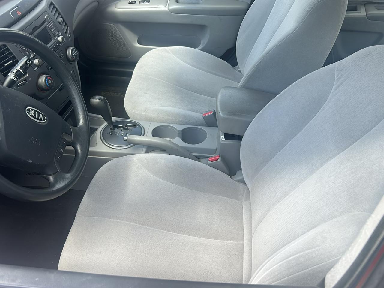 Kia Optima 4dr Sdn I4 Auto LX 2009