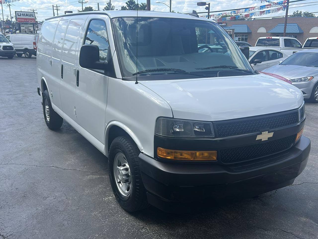 Chevrolet Express Cargo Van RWD 2500 135" 2018