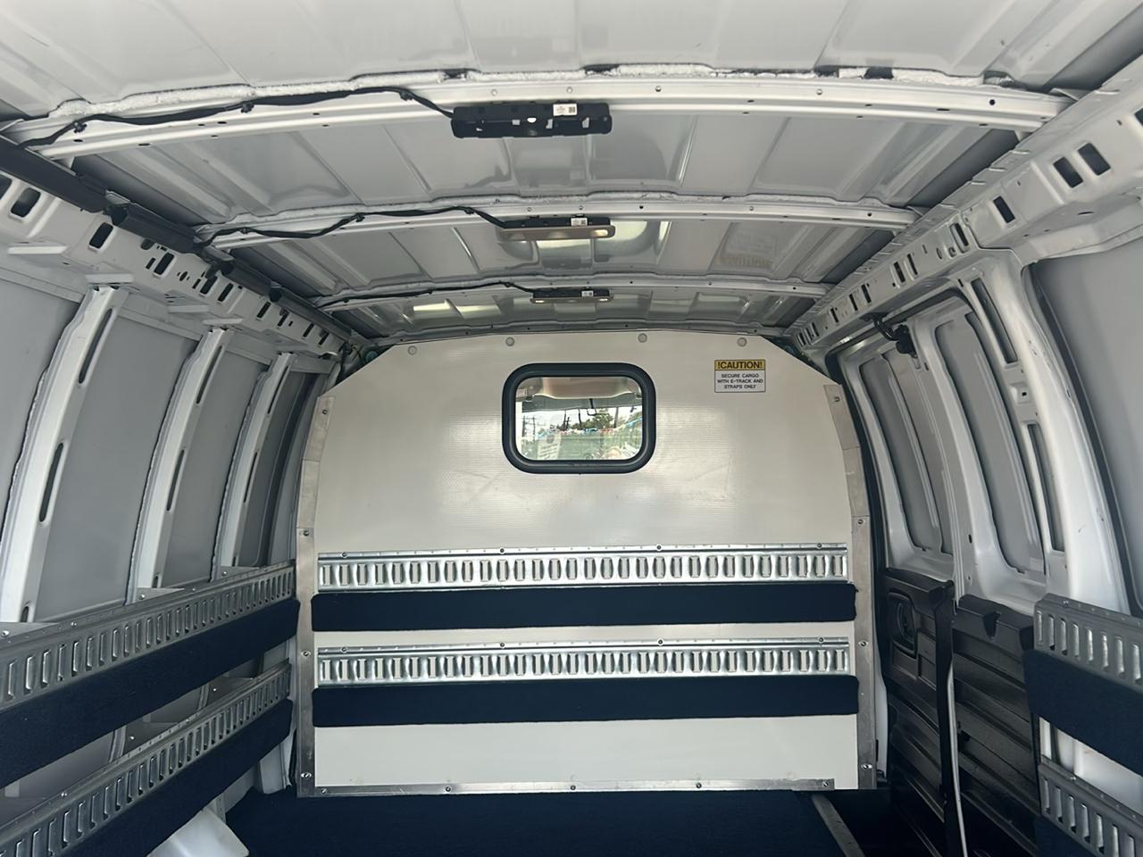 Chevrolet Express Cargo Van RWD 2500 135" 2018