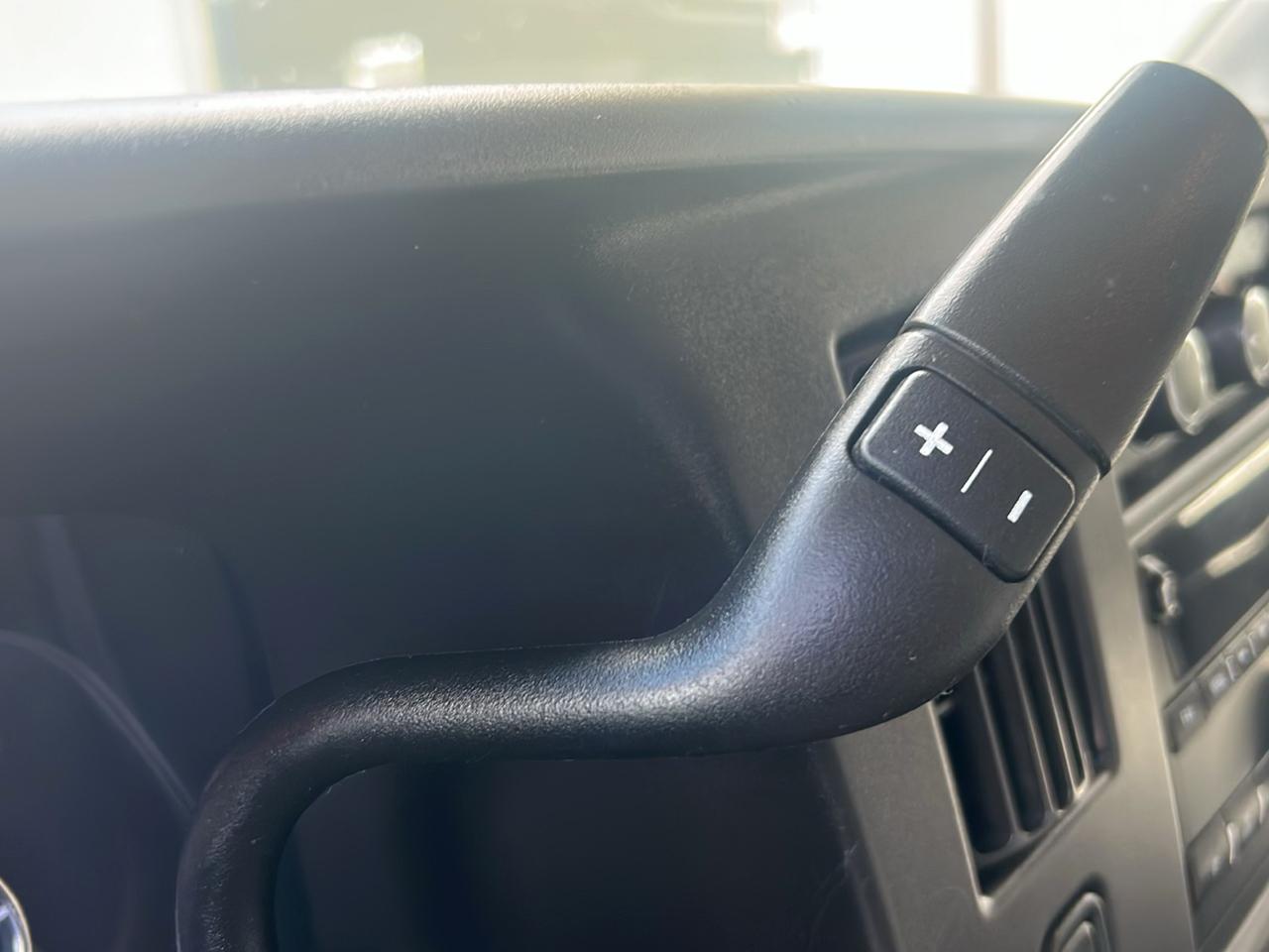 Chevrolet Express Cargo Van RWD 2500 135" 2018