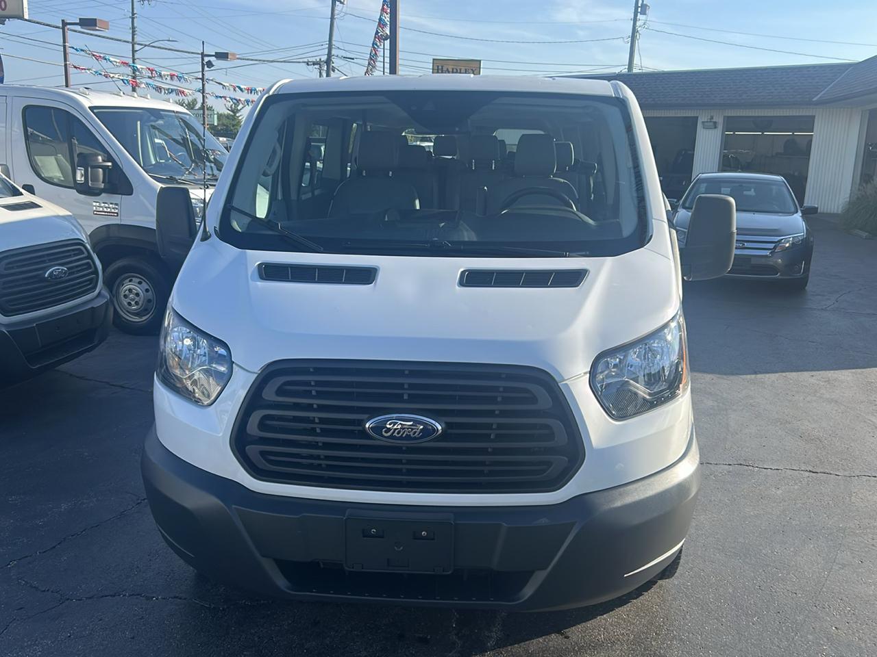 Ford Transit Passenger Wagon T-350 148" Low Roof XLT Sliding RH Dr 2018