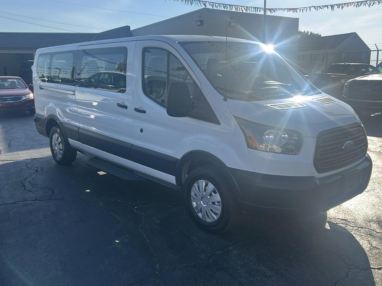 Ford Transit Passenger Wagon T-350 148" Low Roof XLT Sliding RH Dr 2018