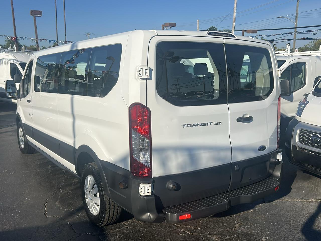 Ford Transit Passenger Wagon T-350 148" Low Roof XLT Sliding RH Dr 2018