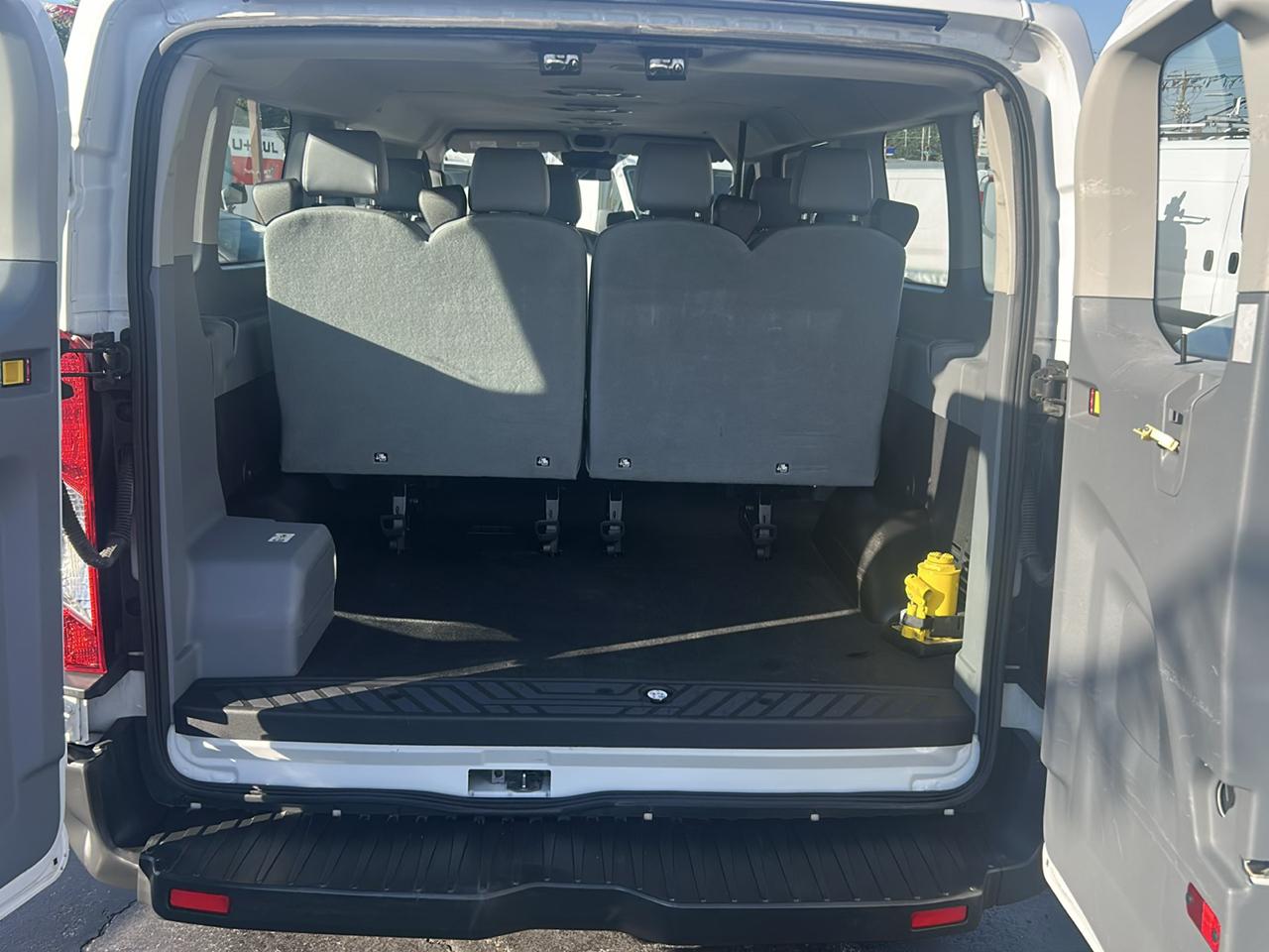 Ford Transit Passenger Wagon T-350 148" Low Roof XLT Sliding RH Dr 2018