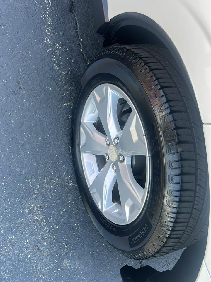 Subaru Forester 4dr CVT 2.5i Limited PZEV 2015