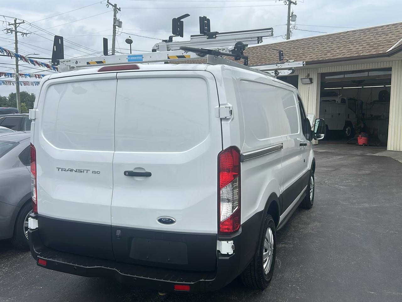 Ford Transit Van T-150 130" Low Rf 8600 GVWR Sliding RH Dr 2019