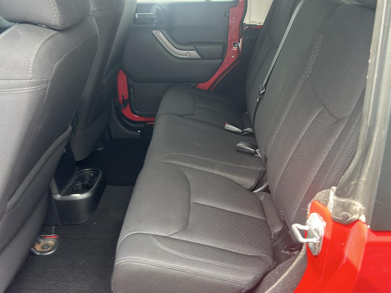 Jeep Wrangler Unlimited 4WD 4dr Sport 2014