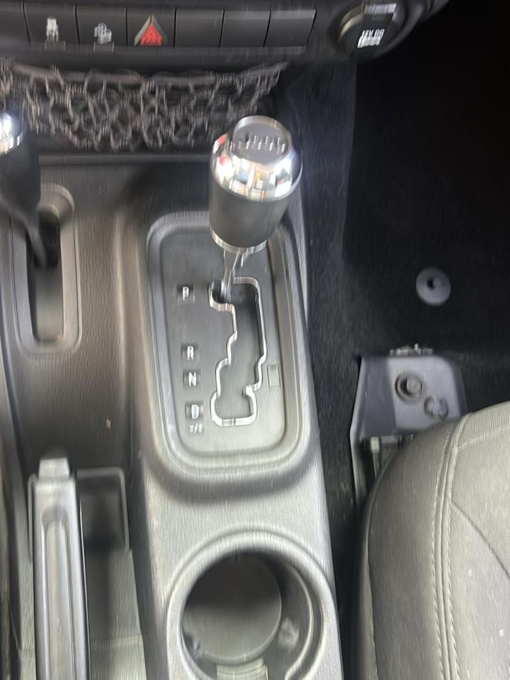 Jeep Wrangler Unlimited 4WD 4dr Sport 2014