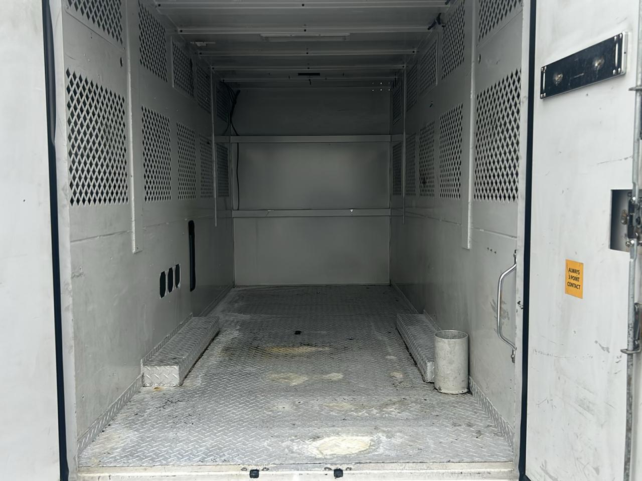 Freightliner Sprinter Chassis-Cabs 2WD Reg Cab 144" WB 2016