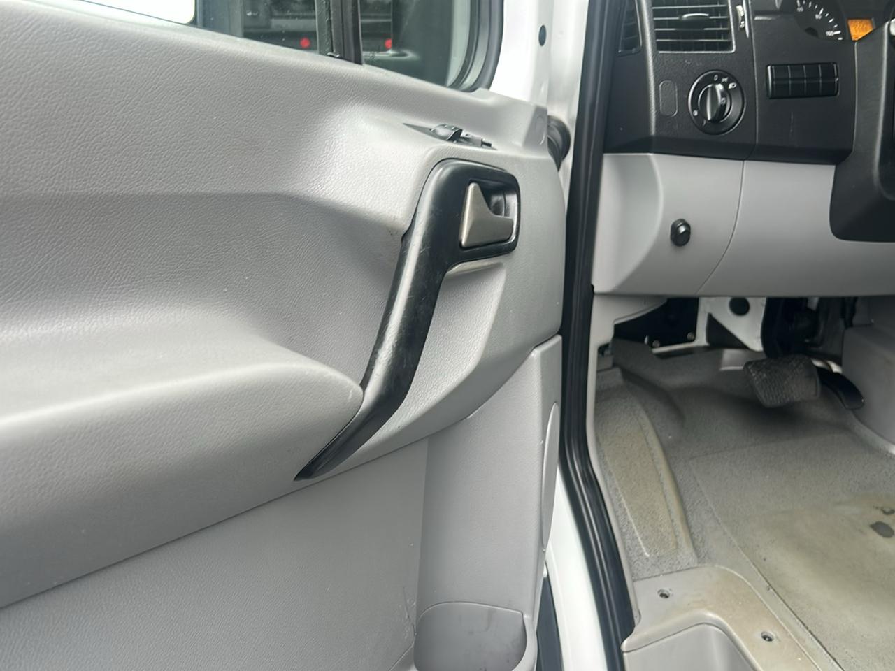 Freightliner Sprinter Chassis-Cabs 2WD Reg Cab 144" WB 2016