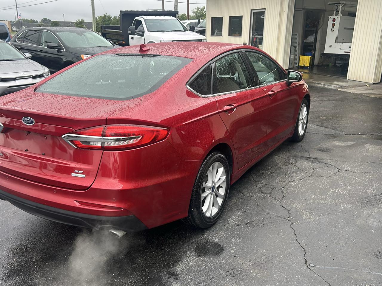 Ford Fusion SE FWD 2020