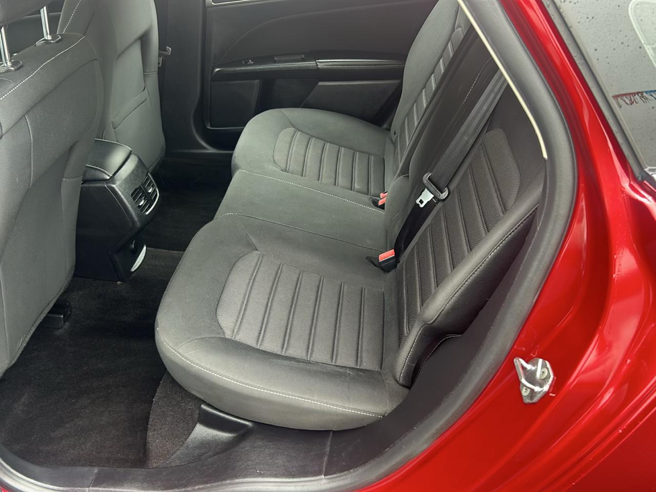 Ford Fusion SE FWD 2020