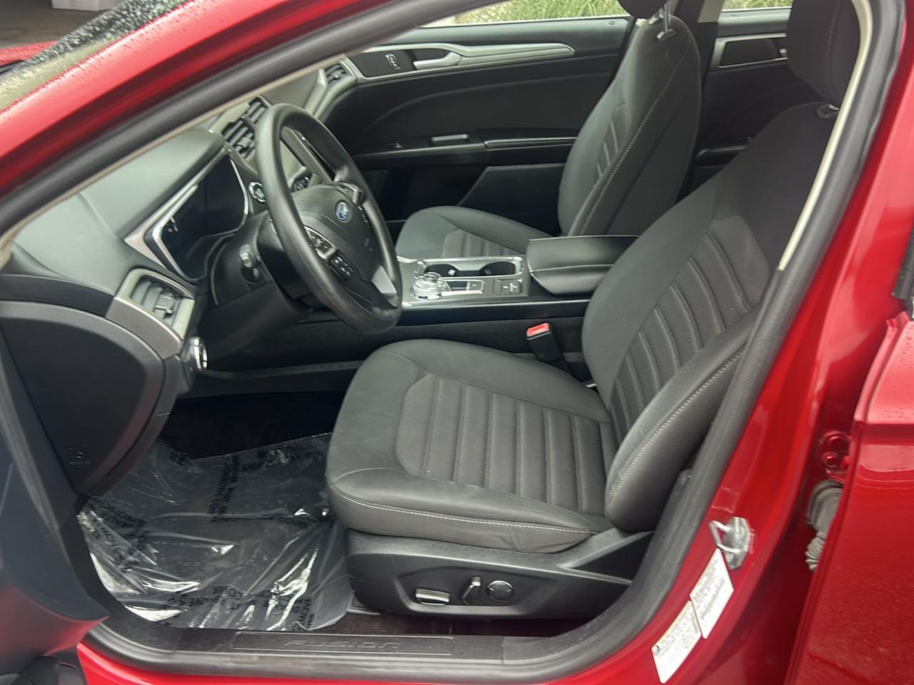 Ford Fusion SE FWD 2020