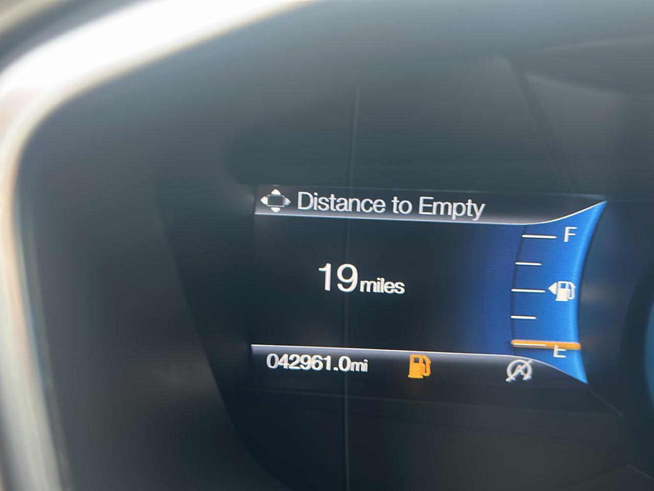Ford Fusion SE FWD 2020