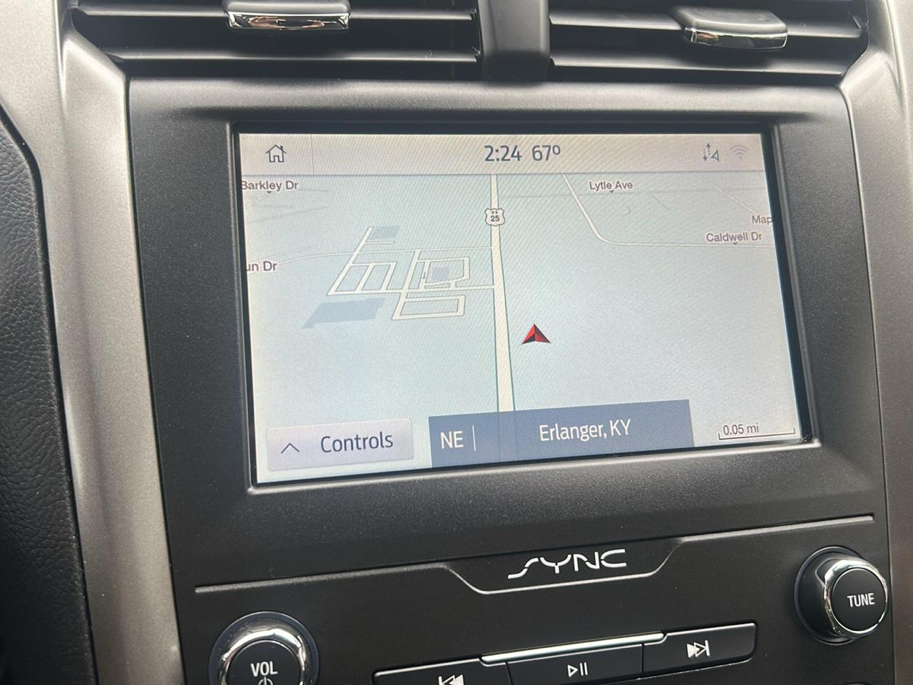 Ford Fusion SE FWD 2020