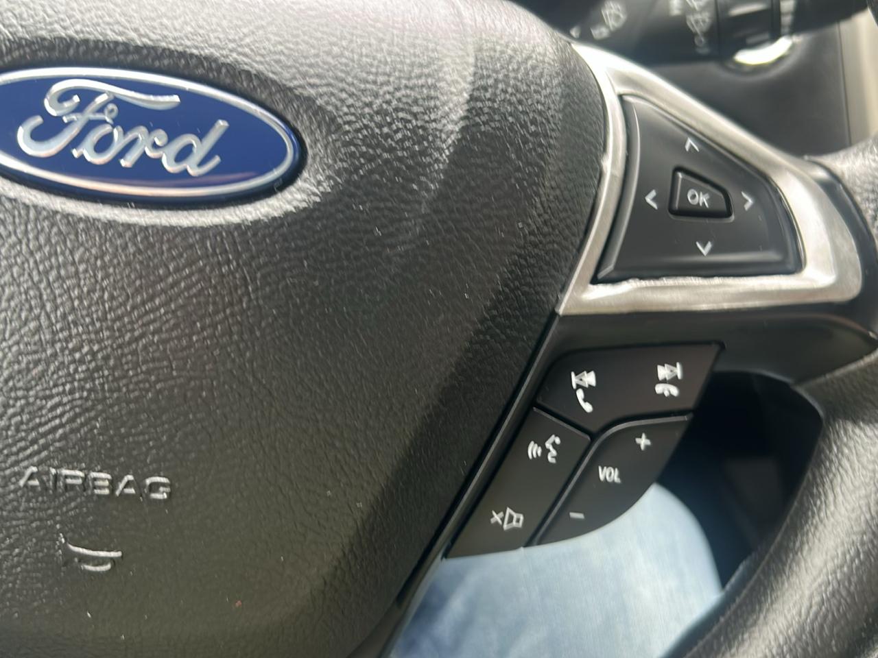 Ford Fusion SE FWD 2020