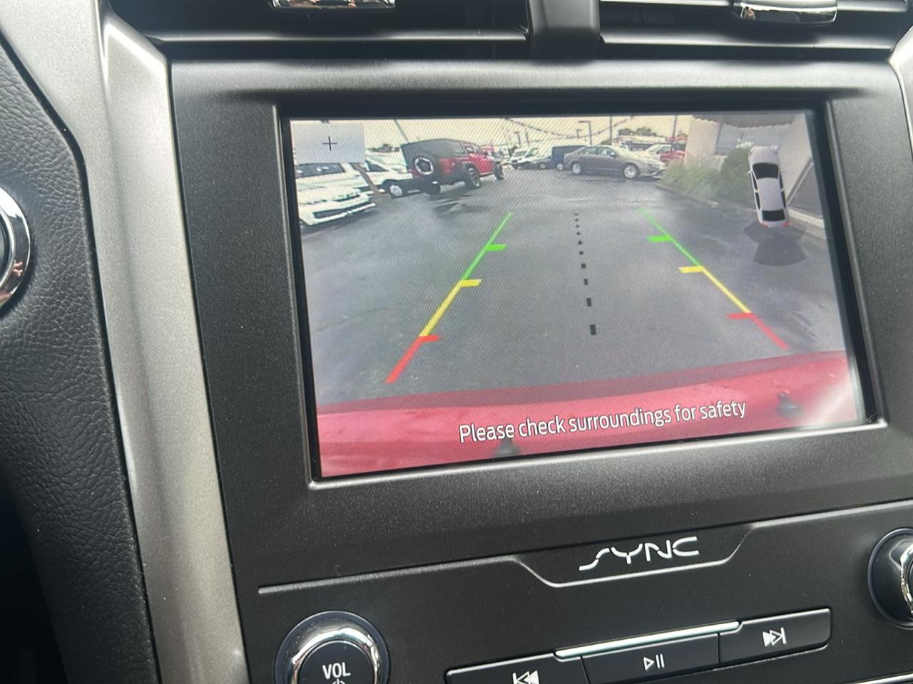 Ford Fusion SE FWD 2020