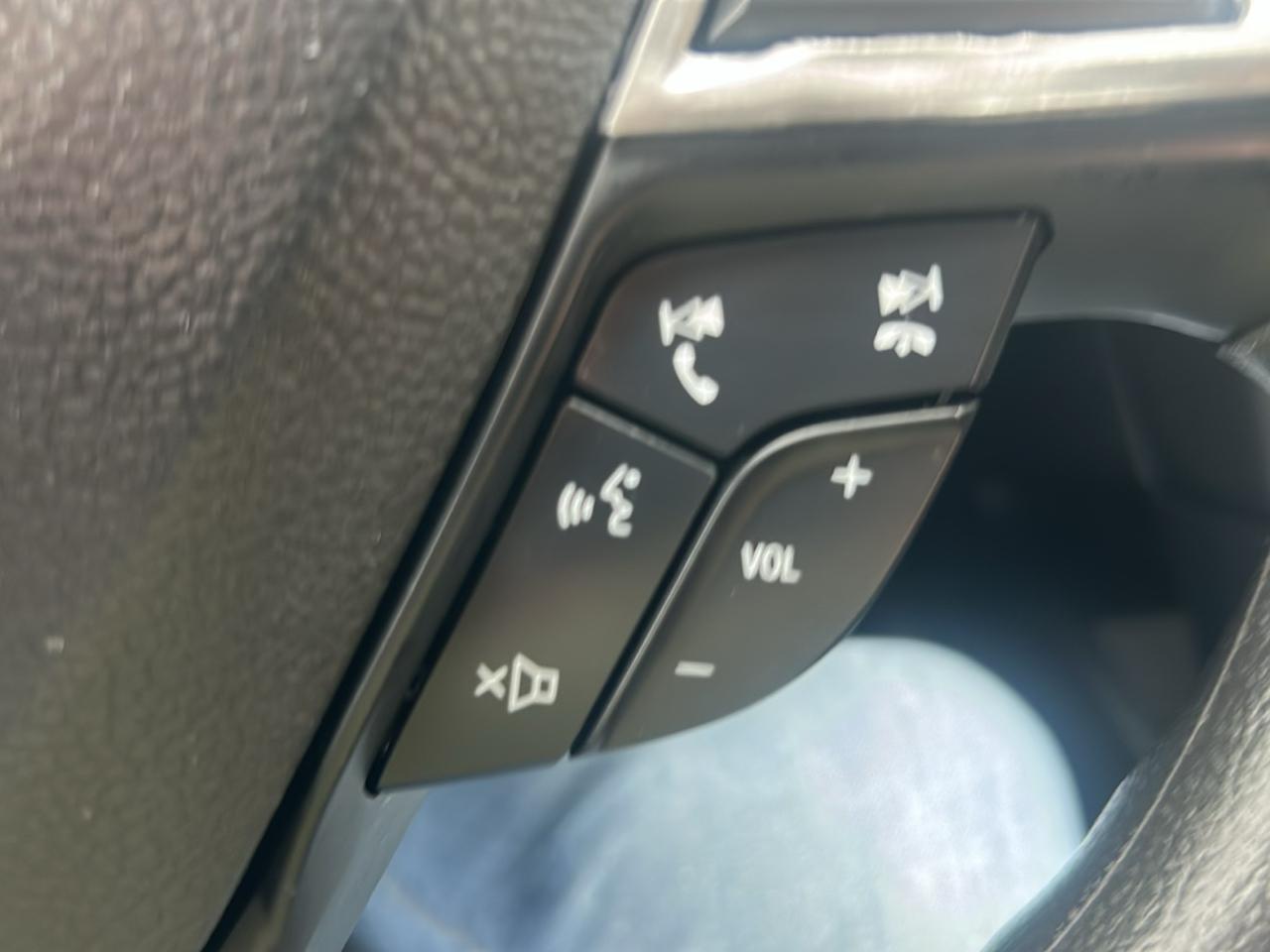 Ford Fusion SE FWD 2020