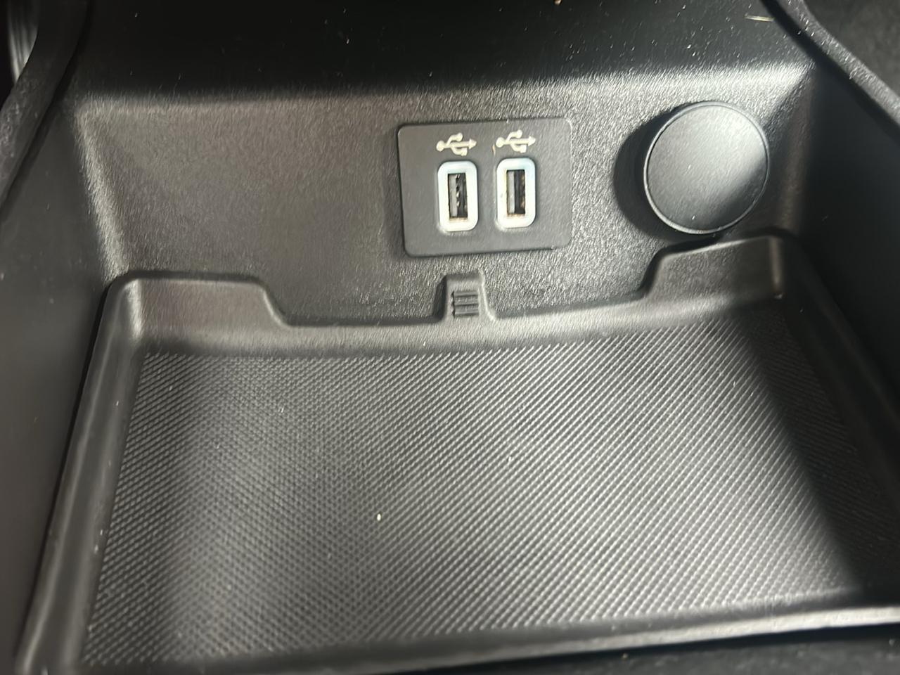Ford Fusion SE FWD 2020