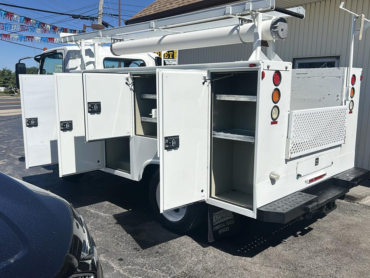 Isuzu NPR 109" WB 12000 GVWR IBT PWL 2014