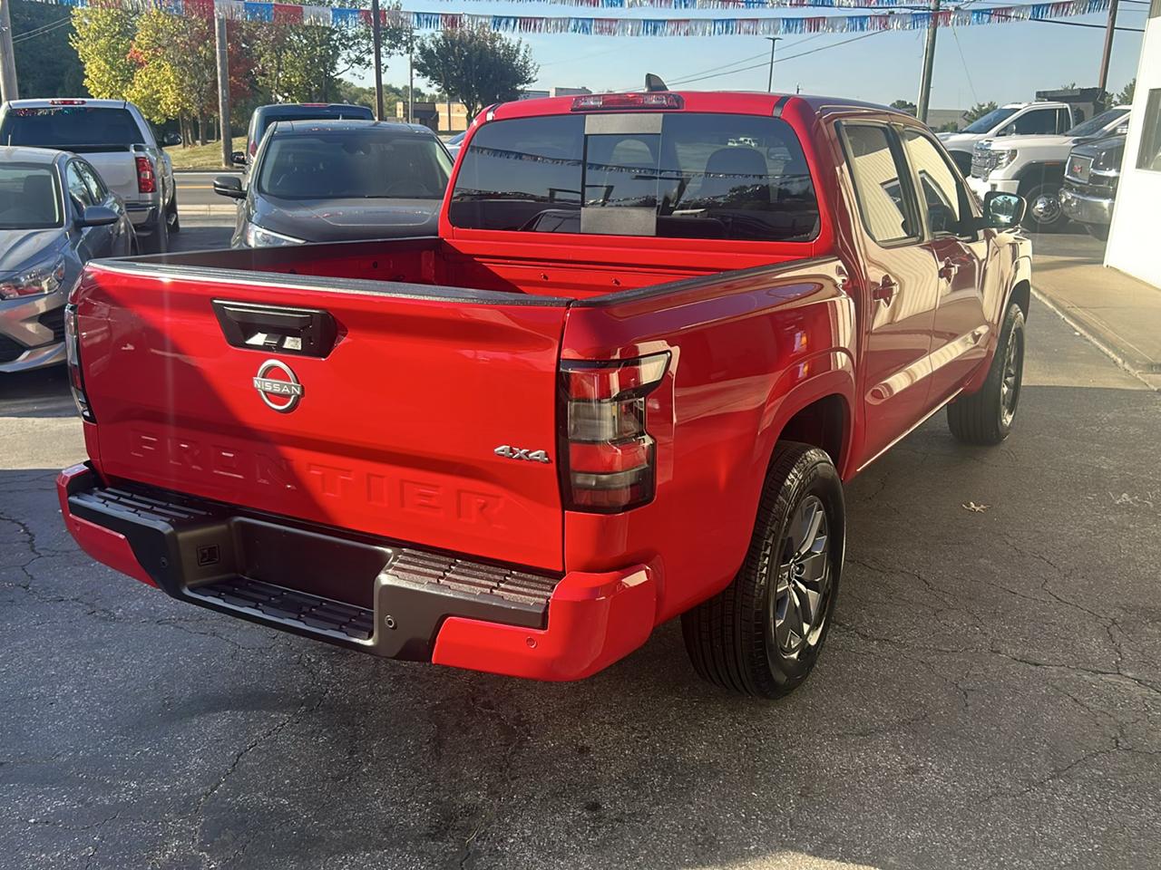 Nissan Frontier Crew Cab 4x4 SV 2026