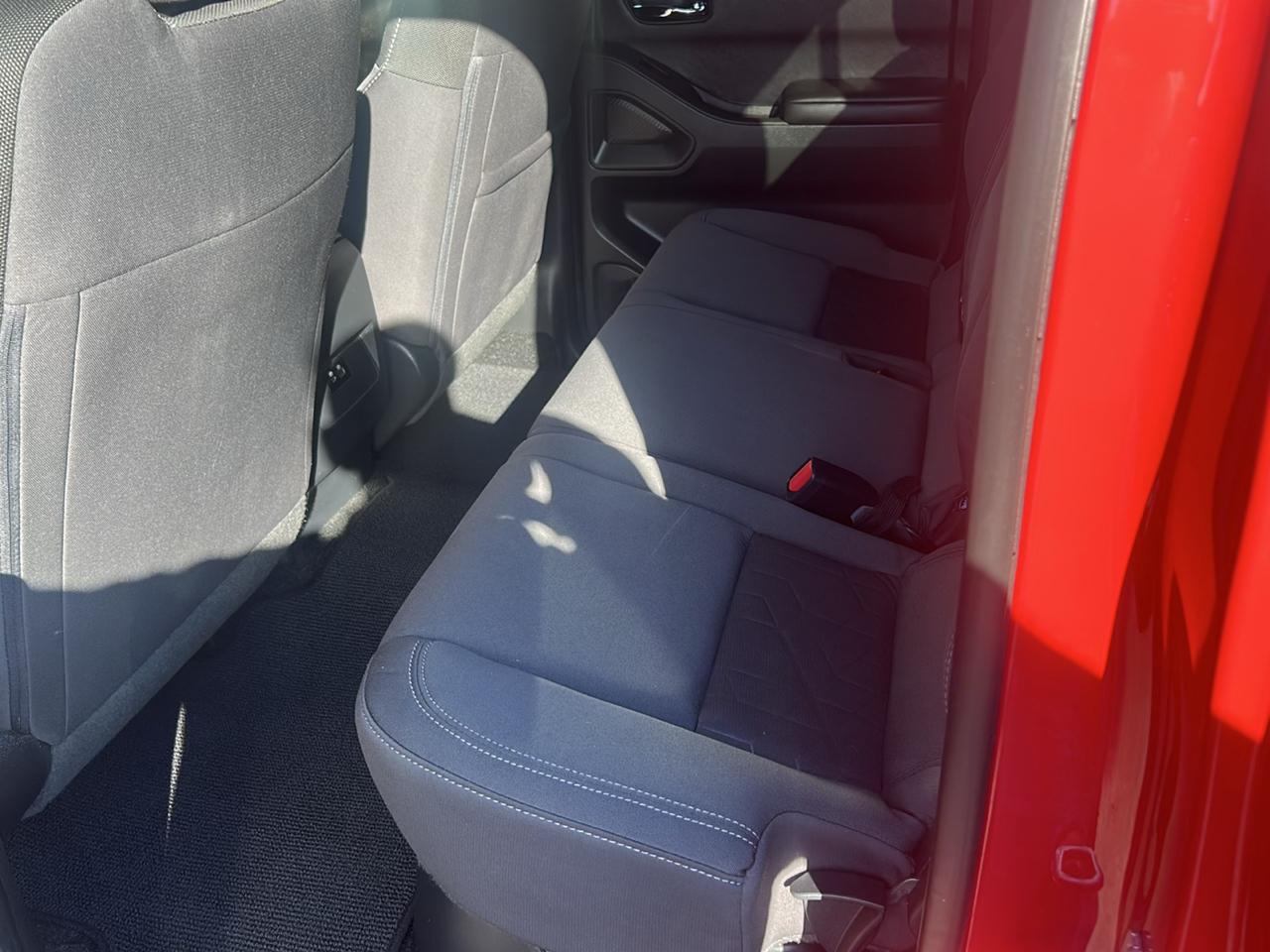 Nissan Frontier Crew Cab 4x4 SV 2026