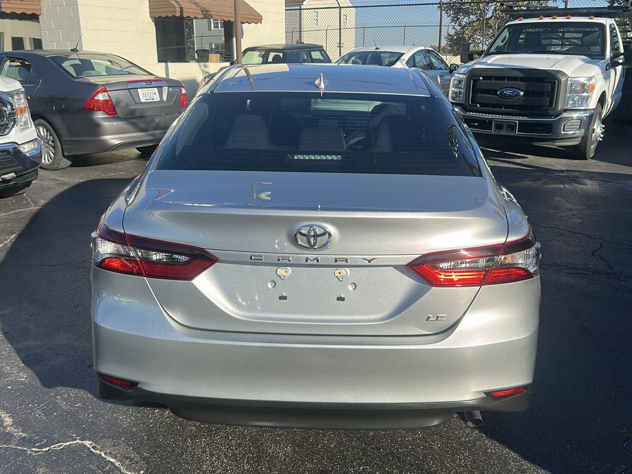 Toyota Camry LE Auto (Natl) 2022
