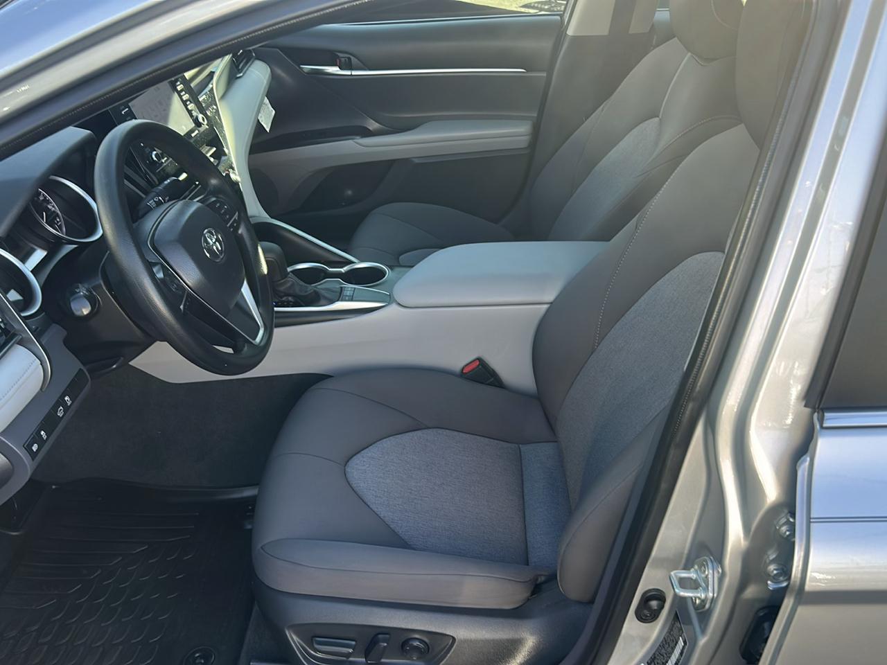 Toyota Camry LE Auto (Natl) 2022