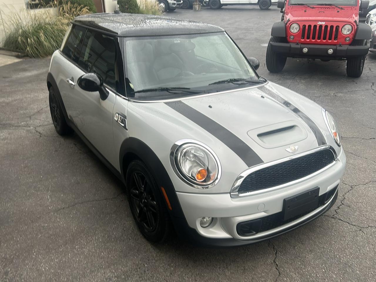 MINI Cooper Hardtop 2dr Cpe S 2011