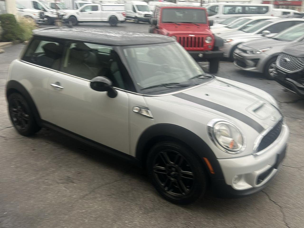 MINI Cooper Hardtop 2dr Cpe S 2011